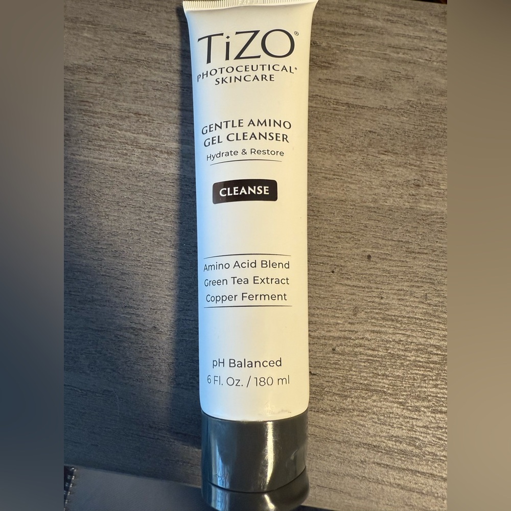 TiZO Gentle Amino Gel Cleanser